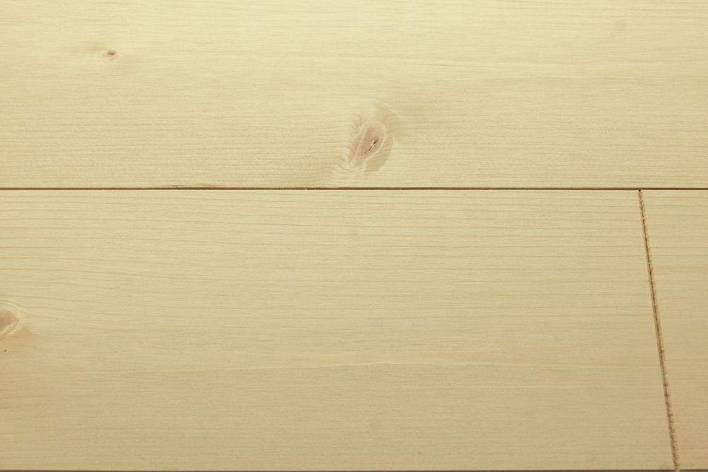 06.106_Fichte nordisch_geschliffen geoelt.jpg